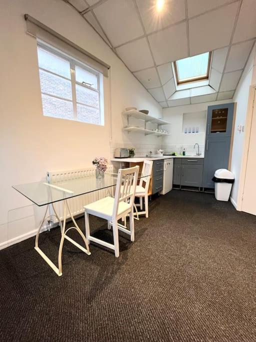 Apartamento Cosy Apt 5mins Walk From Station